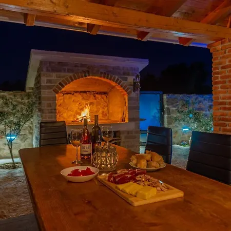 Villa Kandija *
